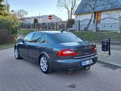 Szary Używany 2009 Skoda Superb Sedan/Limuzyna | 24 900 zł (Drogi)