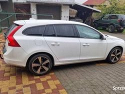 Biały Używany 2016 Volvo V60 Kombi | 52 000 zł (Dobra cena)