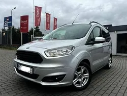 Srebrny Używany 2016 Ford Tourneo Courier Minivan | 28 500 zł
