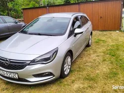 Srebrny Używany 2017 Opel Astra Sedan/Limuzyna | 31 000 zł (Uczciwa cena)