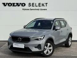 Szary Używany 2024 Volvo XC40 SUV | 124 900 zł (Super Cena)