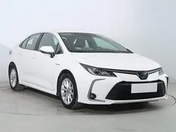 Biały Używany 2021 Toyota Corolla Sedan/Limuzyna | 74 999 zł (Uczciwa cena)