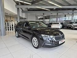 Czarny (metalik) Używany 2021 Skoda Octavia Kombi | 63 900 zł (Dobra cena)
