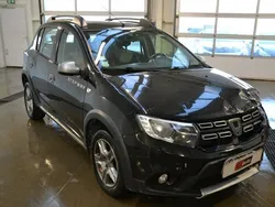 Czarny Używany 2016 Dacia Sandero Stepway Hatchback | 9800 zł