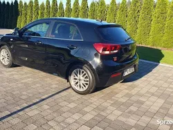 Czarny Używany 2017 Kia Rio Hatchback | 33 500 zł (Dość drogi)