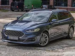 Niebieski Używany 2020 Ford Mondeo Premium Kombi | 89 900 zł (Dość drogi)