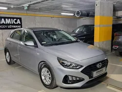 Srebrny (metalik) Używany 2022 Hyundai i30 Hatchback | 58 900 zł (Uczciwa cena)