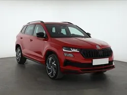 Czerwony Używany 2023 Skoda Karoq SUV | 124 999 zł (Uczciwa cena)