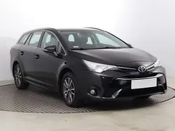 Czarny Używany 2018 Toyota Avensis Kombi | 52 999 zł (Uczciwa cena)