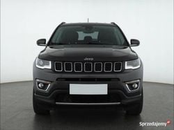 Szary Używany 2018 Jeep Compass SUV | 72 999 zł (Uczciwa cena)