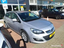 Szary (metalik) Używany 2013 Opel Astra Kombi | 26 900 zł (Uczciwa cena)