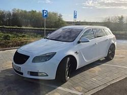 Biały Używany 2009 Opel Insignia Kombi | 18 000 zł (Uczciwa cena)