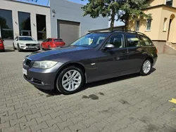 Szary (metalik, perła) Używany 2008 BMW 320 Kombi | 18 528 zł (Dobra cena)