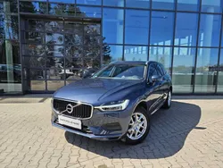 Niebieski Używany 2020 Volvo XC60 SUV | 127 900 zł (Uczciwa cena)