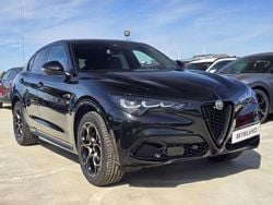Lakier metalizowany czarny volcano black Nowe 2025 Alfa Romeo Stelvio SUV | 246 111 zł