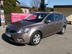 Brązowy Używany 2010 Kia Ceed Kombi | 18 400 zł (Uczciwa cena)