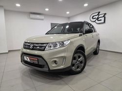 Kremowy (metalik, perła) Używany 2015 Suzuki Vitara SUV | 59 900 zł (Dość drogi)