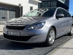Srebrny (metalik, perła) Używany 2017 Peugeot 308 SW Kombi | 26 900 zł