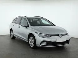 Szary Używany 2021 VW Golf VIII Kombi | 68 999 zł (Uczciwa cena)