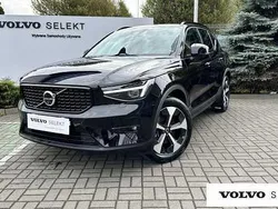 Czarny Używany 2025 Volvo XC40 SUV | 179 900 zł (Uczciwa cena)