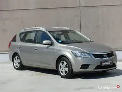 Złoty (metalik) Używany 2009 Kia Ceed 2 Kombi | 20 500 zł (Uczciwa cena)