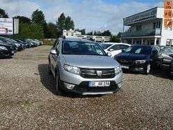 Srebrny (metalik) Używany 2015 Dacia Sandero Stepway Hatchback | 24 600 zł (Uczciwa cena)