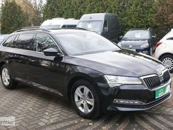 Czarny Używany 2022 Skoda Superb Kombi | 124 700 zł (Drogi)