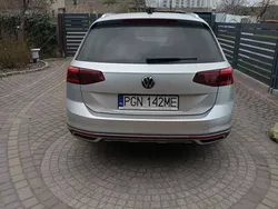 Szary Używany 2021 VW Passat Kombi | 123 000 zł