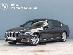 Sophisto grey brillant effect Używany 2020 BMW 730 Shadowline Sedan/Limuzyna | 209 900 zł (Drogi)
