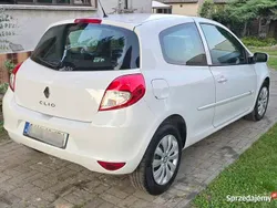 Biały Używany 2008 Renault Clio II Hatchback | 6000 zł (Uczciwa cena)