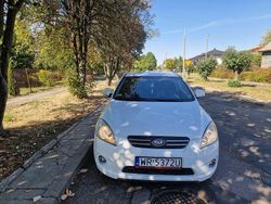 Biały Używany 2009 Kia ProCeed Hatchback | 9900 zł