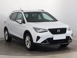 Biały Używany 2022 Seat Arona SUV | 84 999 zł (Uczciwa cena)