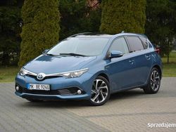 Niebieski jasny (metalik) Używany 2016 Toyota Auris Hybrid Premium Sedan/Limuzyna | 59 900 zł (Drogi)