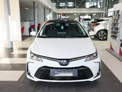 Biały Używany 2022 Toyota Corolla Comfort Sedan/Limuzyna | 89 850 zł (Dość drogi)