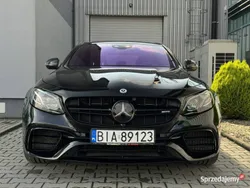 Czarny (metalik) Używany 2018 Mercedes E63 AMG AMG Sedan/Limuzyna | 325 000 zł