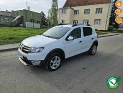 Biały Używany 2014 Dacia Sandero Stepway Hatchback | 26 499 zł (Dobra cena)