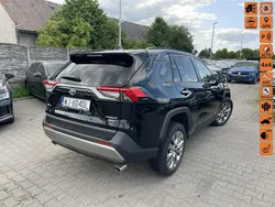 Czarny (metalik, perła) Używany 2022 Toyota RAV4 Hybrid SUV | 59 900 zł