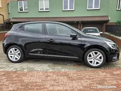 Czarny Używany 2022 Renault Clio V Hatchback | 42 888 zł (Super Cena)