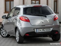 Szary (metalik) Używany 2009 Mazda 2 Hatchback | 16 700 zł (Uczciwa cena)