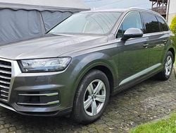 Używany 2018 Audi Q7 Ambiente SUV | 145 000 zł (Uczciwa cena)