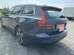 Szary Używany 2023 Volvo V60 Kombi | 149 900 zł (Uczciwa cena)