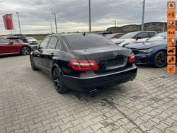 Czarny (metalik) Używany 2010 Mercedes E350 Avantgarde Sedan/Limuzyna | 23 900 zł
