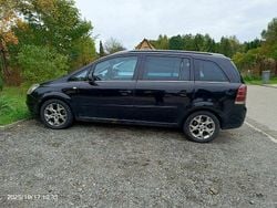 Czarny Używany 2006 Opel Zafira Cosmo Minivan | 2500 zł