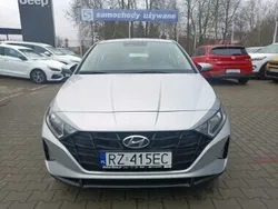 Srebrny Używany 2022 Hyundai i20 Hatchback | 59 900 zł (Dość drogi)