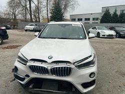 Brązowobeżowy Używany 2016 BMW X1 Sport Line SUV | 60 000 zł