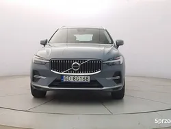 Niebieski (metalik) Używany 2022 Volvo XC60 Plus SUV | 187 850 zł
