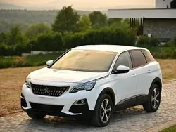 Biały Używany 2018 Peugeot 3008 SUV | 64 000 zł