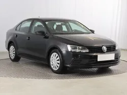 Czarny Używany 2016 VW Jetta Sedan/Limuzyna | 28 499 zł