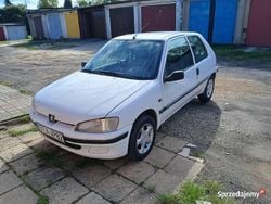 Biały Używany 2002 Peugeot 106 Hatchback | 4000 zł