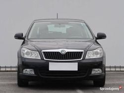 Czarny Używany 2012 Skoda Octavia Hatchback | 20 999 zł (Uczciwa cena)